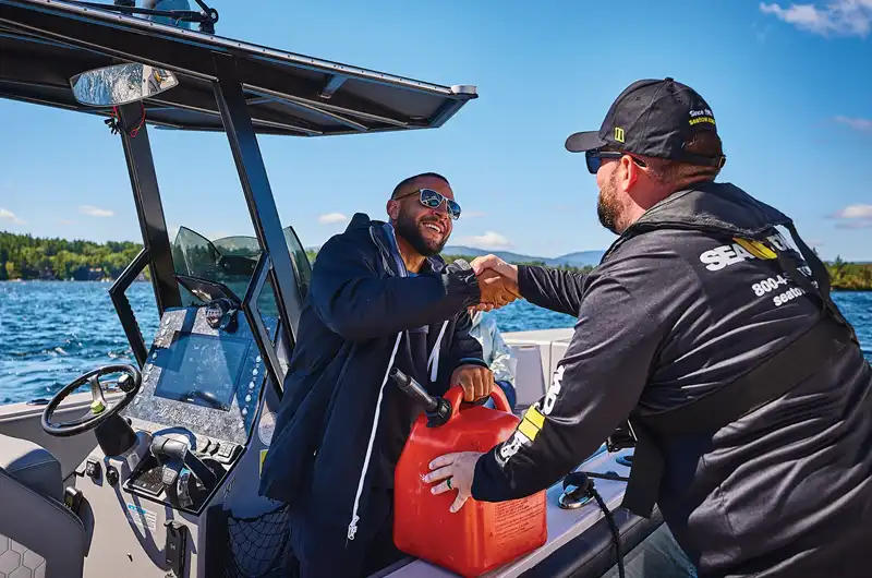 Boater getting free fuel delivery.